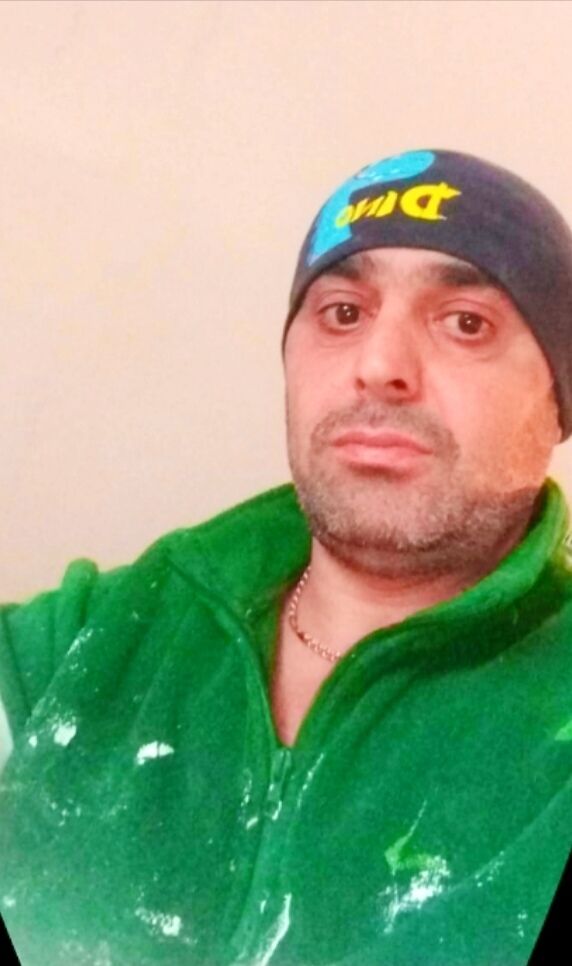  54682611  Refail, 45 ,    