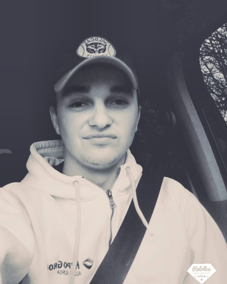  ,   Andrii, 28 ,   ,   , c , 