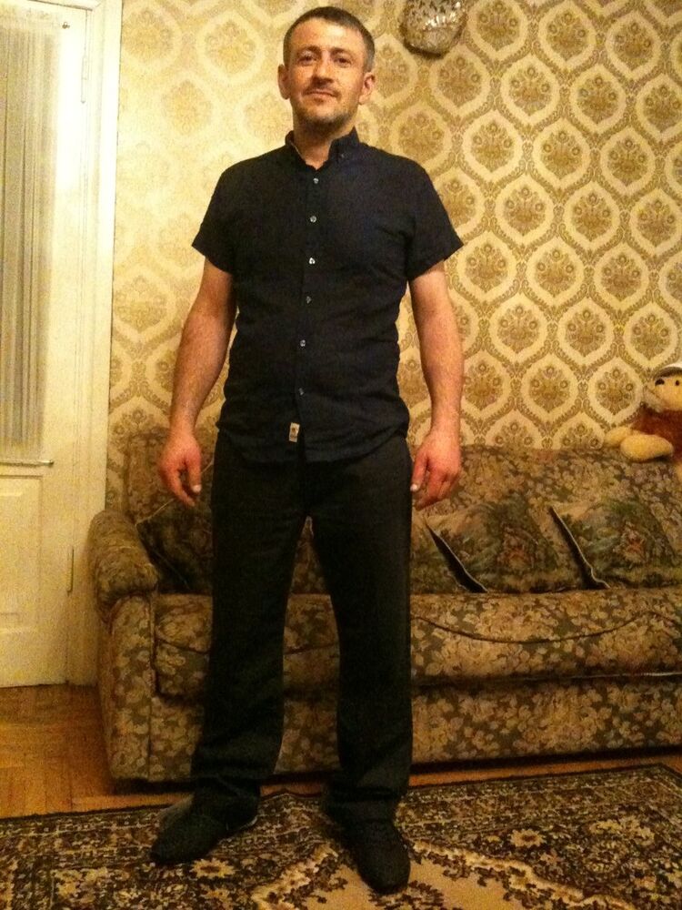  6360381  Artur, 48 ,    