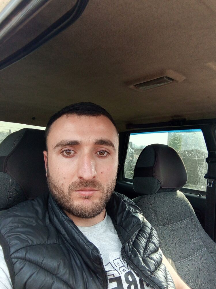  45768151  , 27 ,    