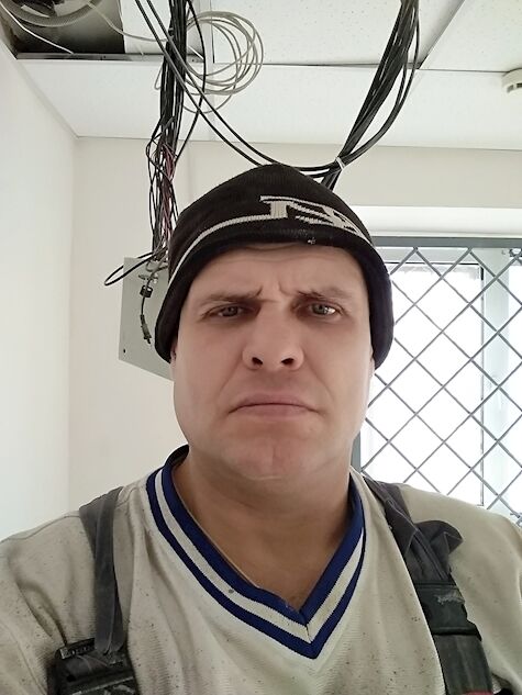 51509291  Viktor, 48 ,    