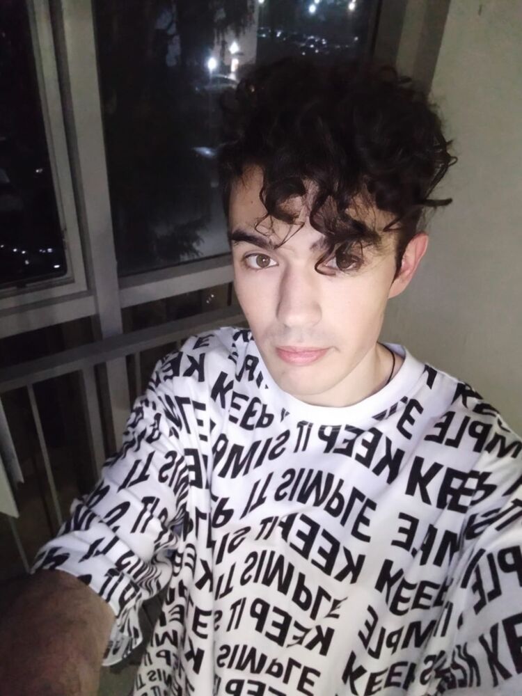  46506581  , 20 ,    