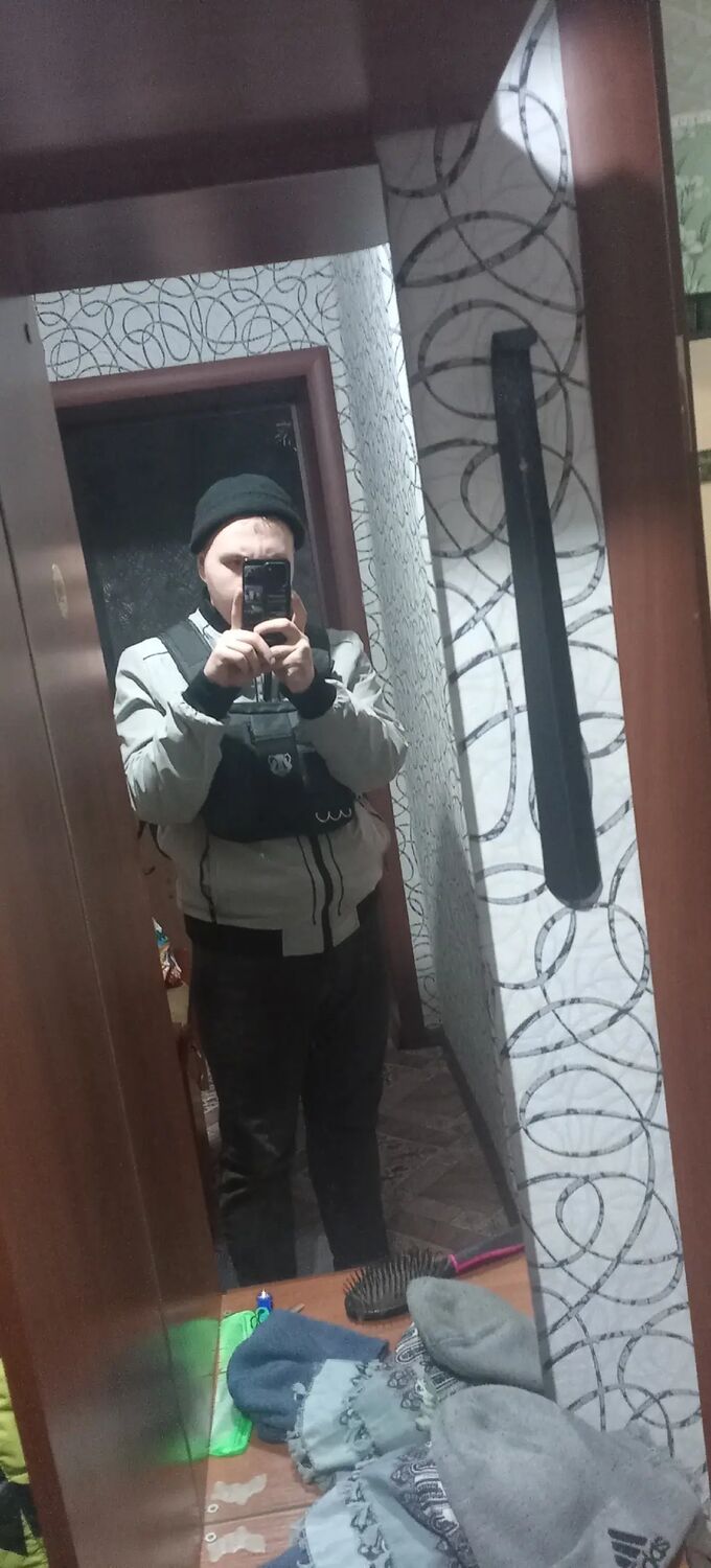  42422721  , 20 ,    -