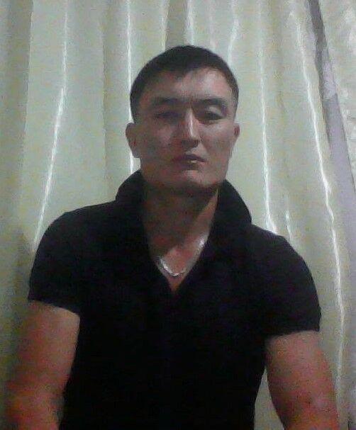  6633271  Seka, 37 ,    