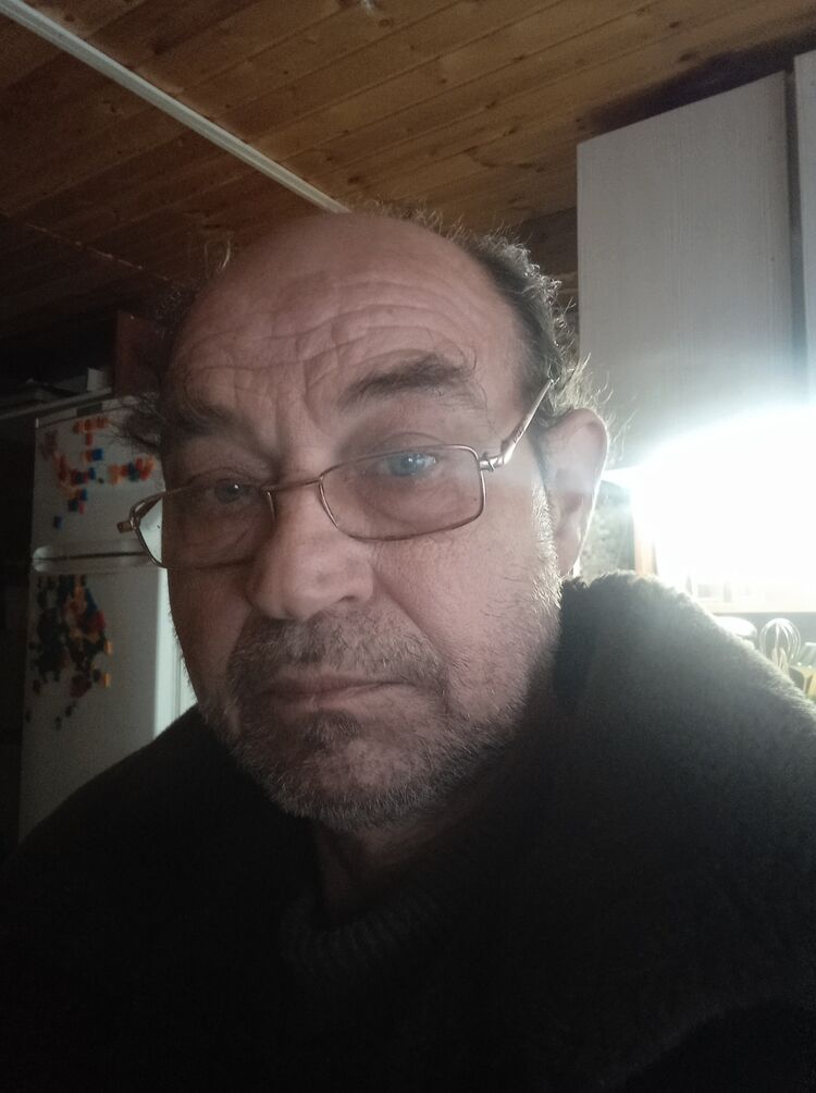  32230301  Igor, 62 ,    