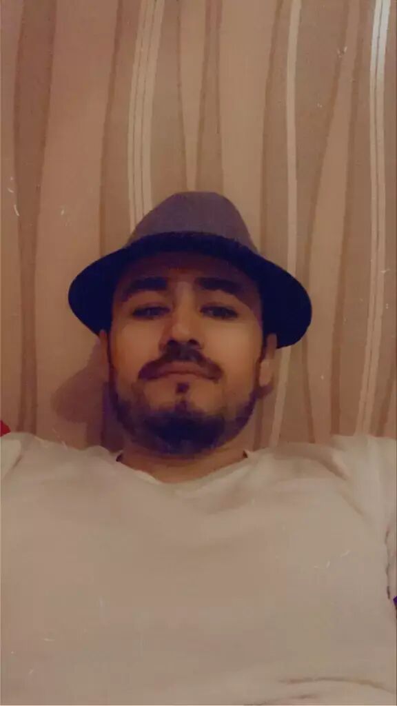 35118191  Farid, 33 ,    