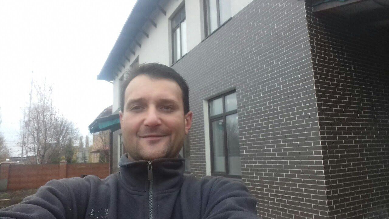  54561621  Evgen, 46 ,    