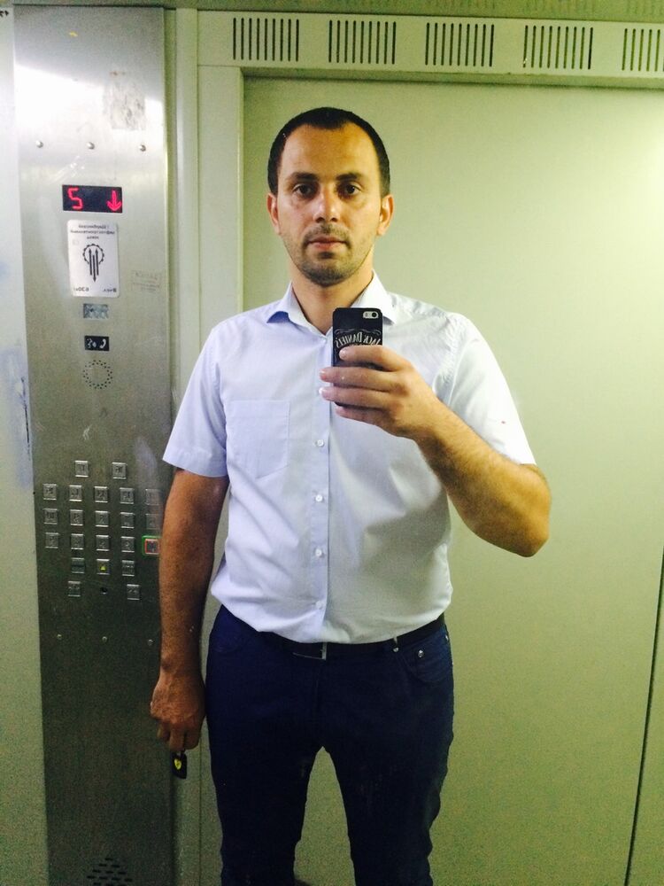  ,   Gevork, 38 ,   