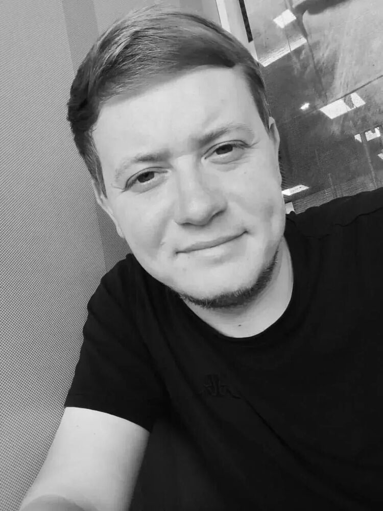 ���� 55808171 ����� Guess, 25 ���, ���� ���������� � ����������