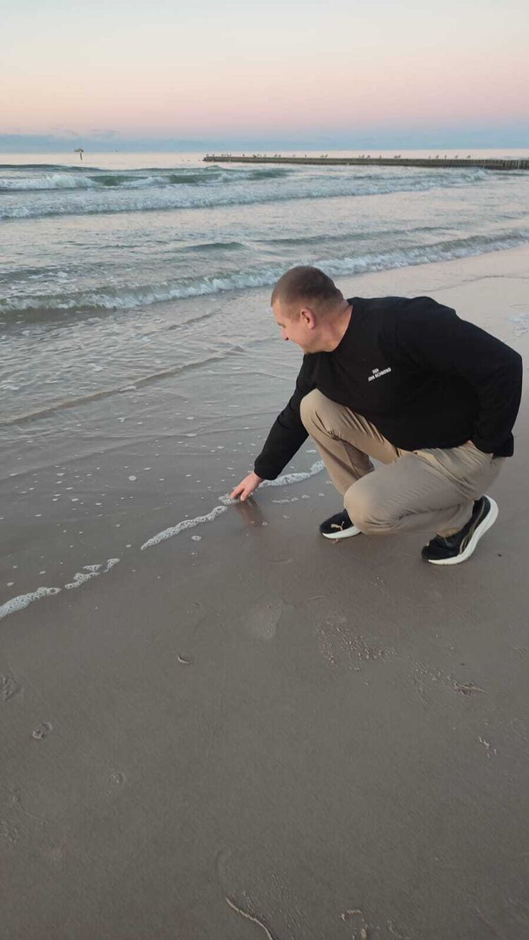  54470561  , 43 ,    Duivendrecht