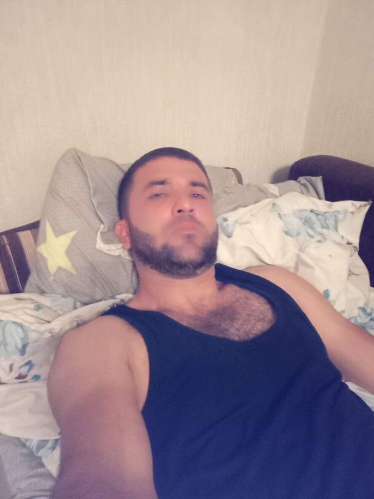  54452731  Vusal, 37 ,    