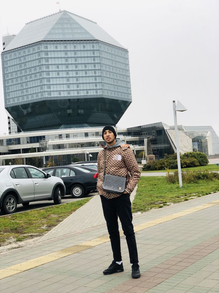  ,   Abdessamad, 25 ,   ,   
