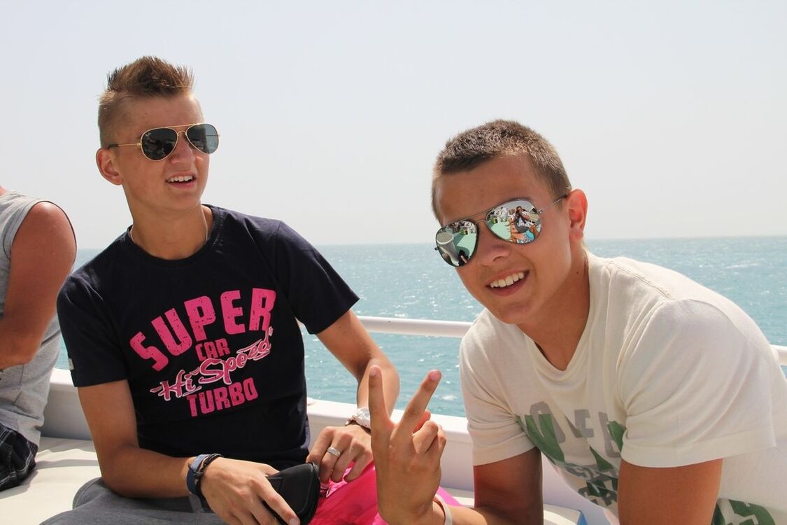  4904671  Valentin, 30 ,    --