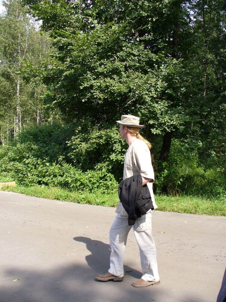  ,   Leonid, 57 ,   ,   , c , 