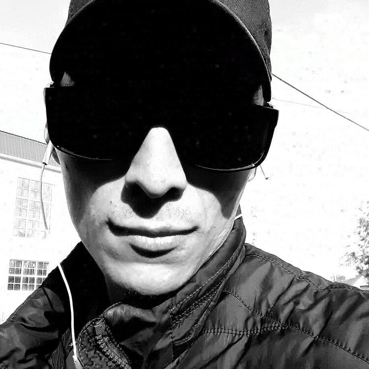  ,   Rustem, 35 ,   ,   