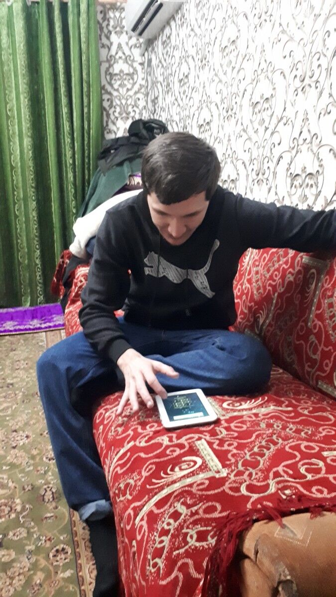  ,   Iskandar, 32 ,   ,   , c , 
