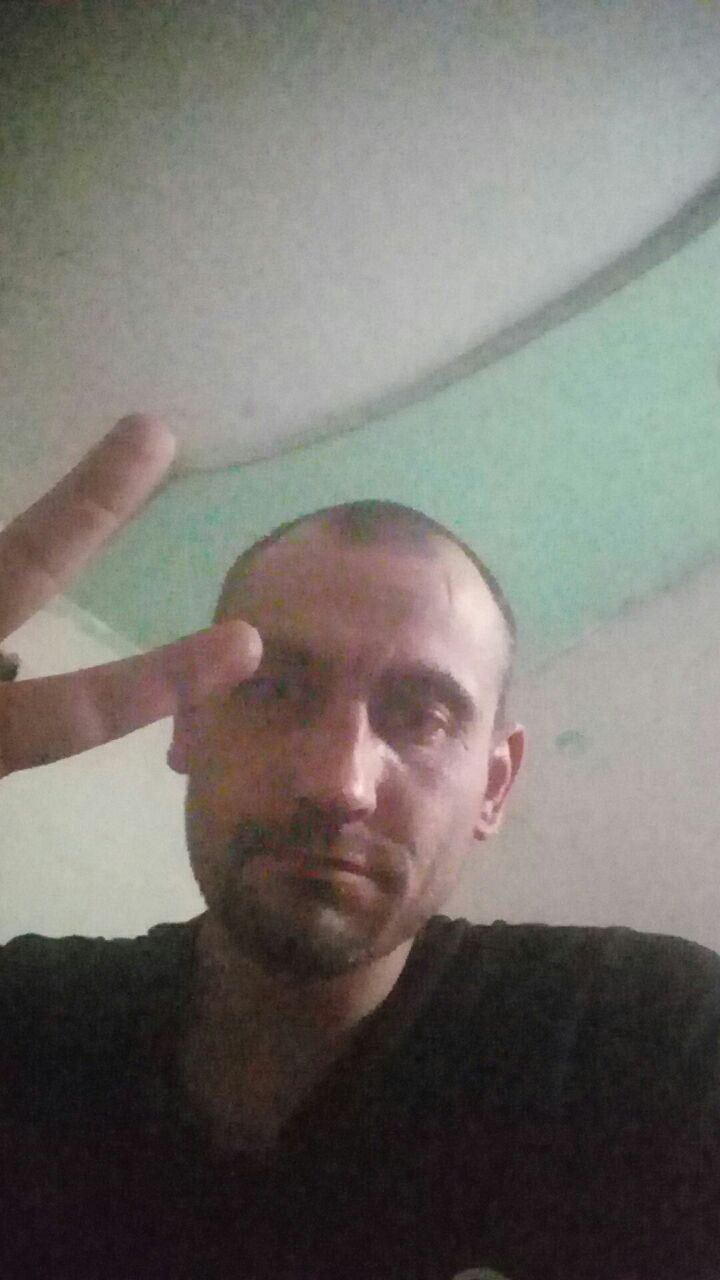  37798181  Vadim, 38 ,    