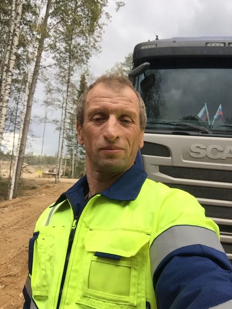 21940481  , 46 ,    