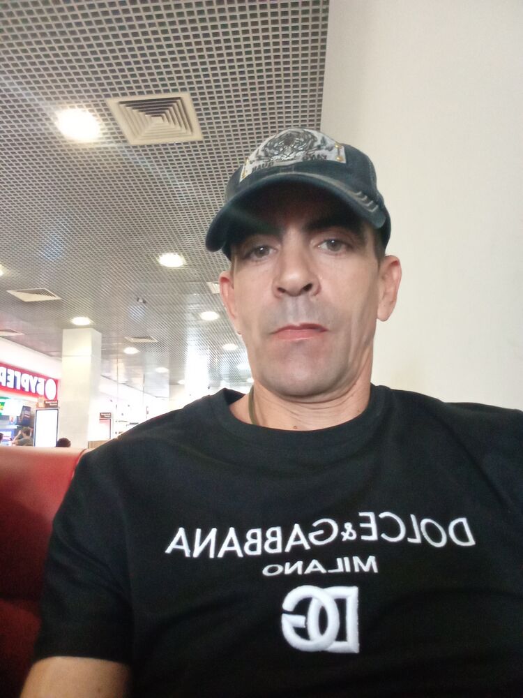  46920031  Francis, 49 ,    Charenton-Le-Pont