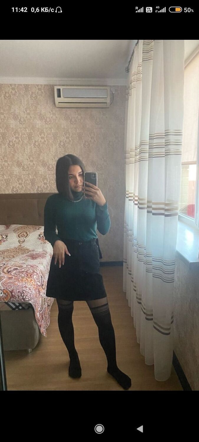  33056031  Kamila, 25 ,    -