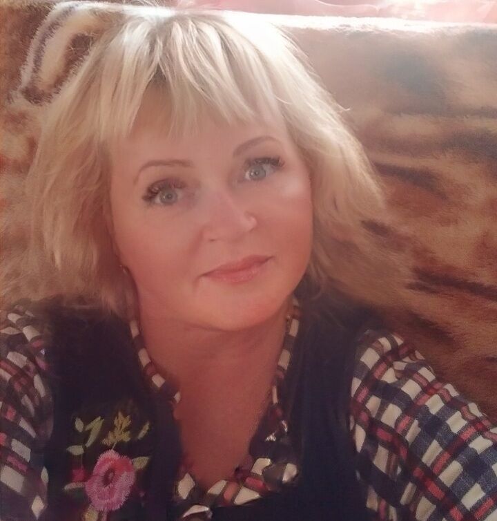  23617521  Lana, 53 ,    