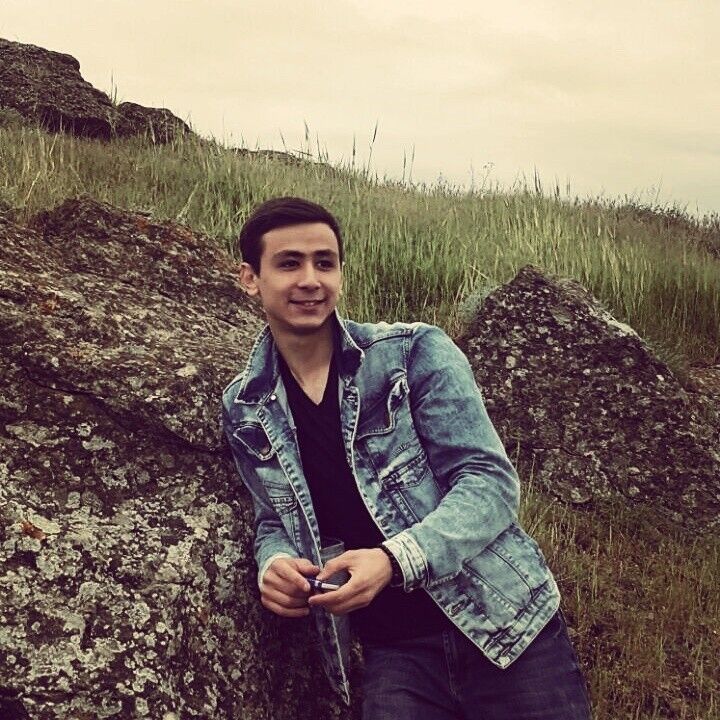  ,   Famil, 32 ,   