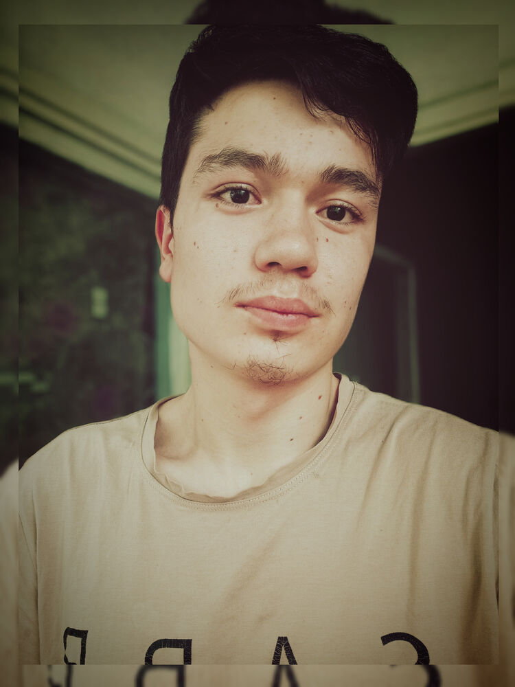  44219581  Ruslan, 21 ,    
