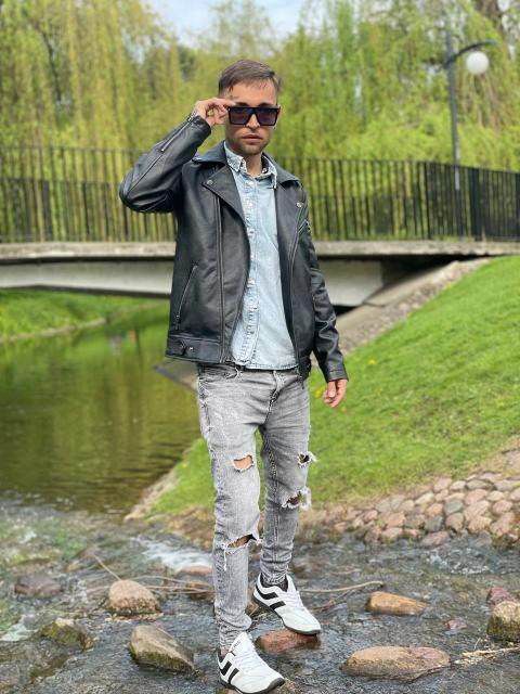  46632351  Andrzej, 32 ,    