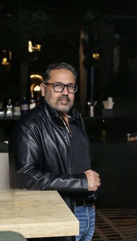  ,   Vik, 43 ,   ,   