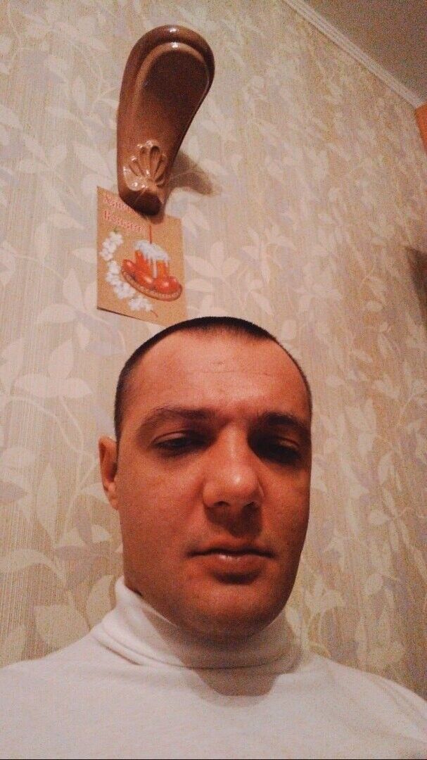  9775661  , 41 ,    