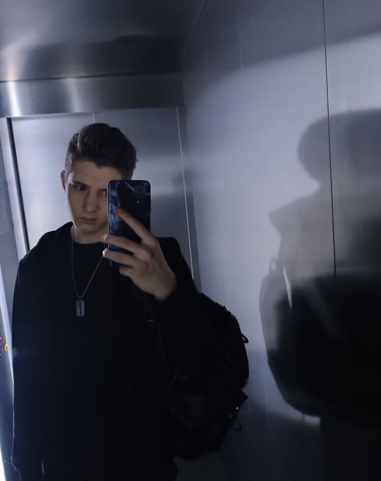  54176911  , 19 ,    -