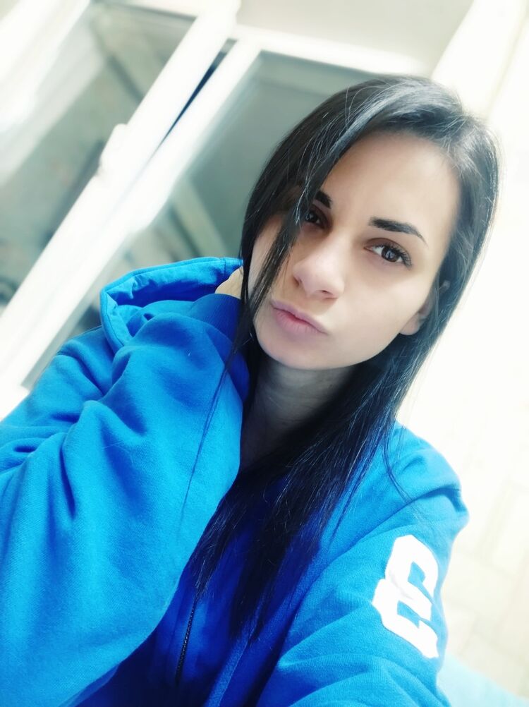  18806201   , 27 ,    