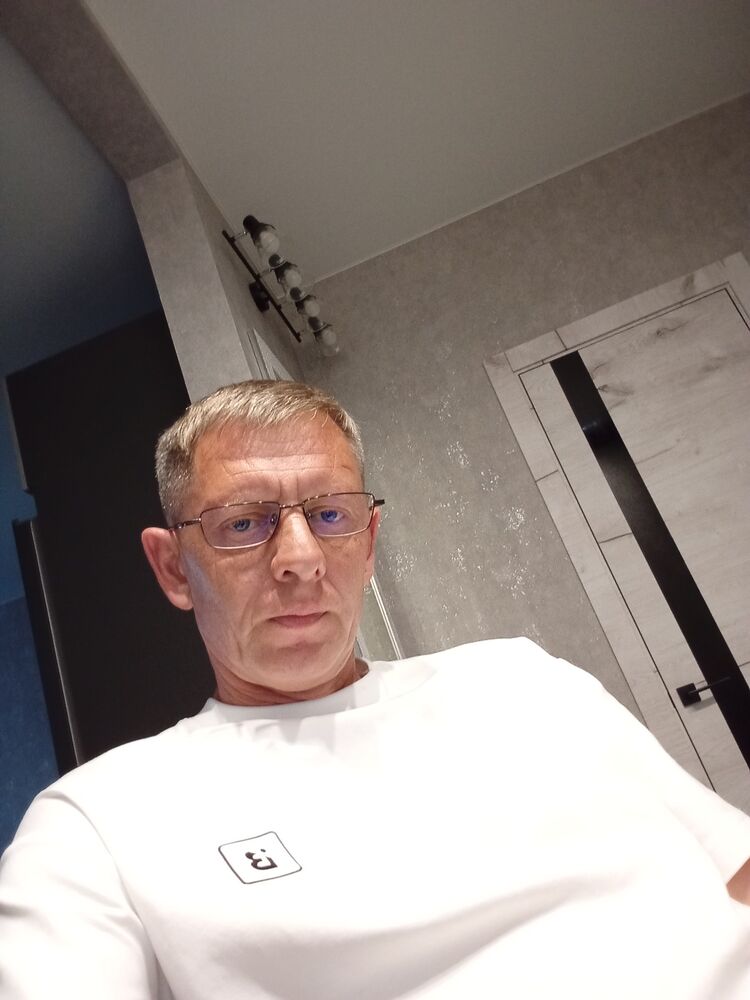  53337271  , 48 ,    