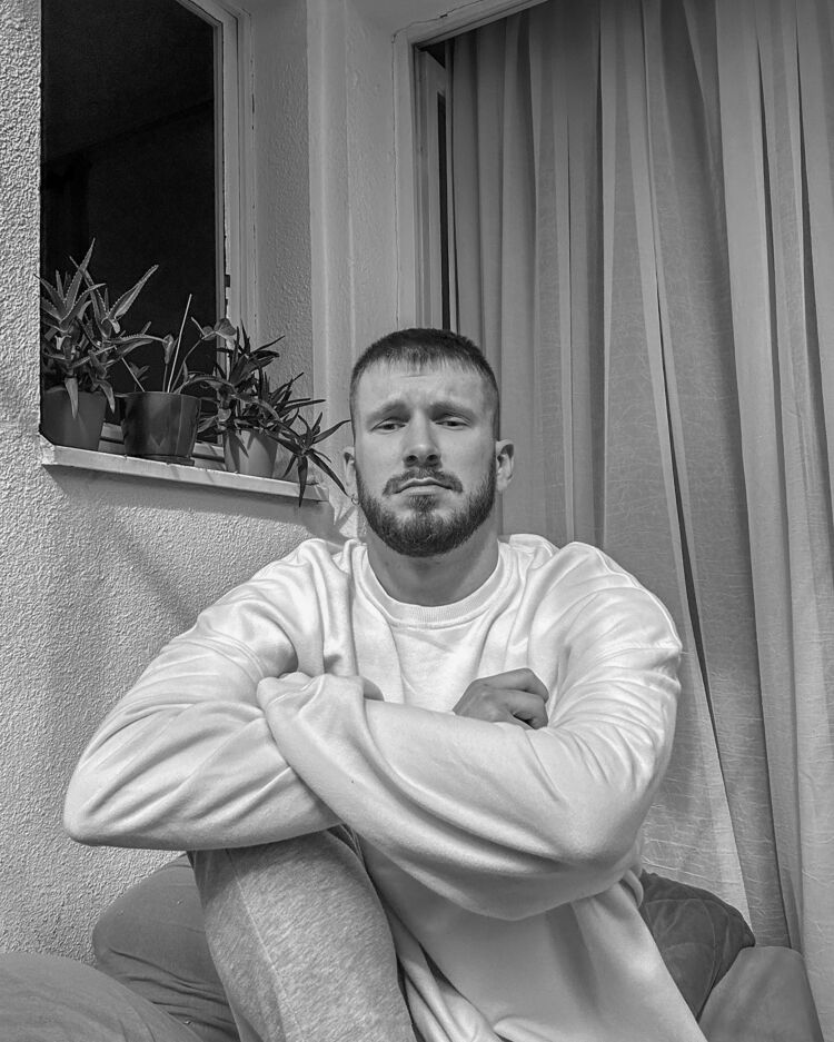 ���� 47700991 ������� �����, 37 ���, ���� ���������� � �����-����������