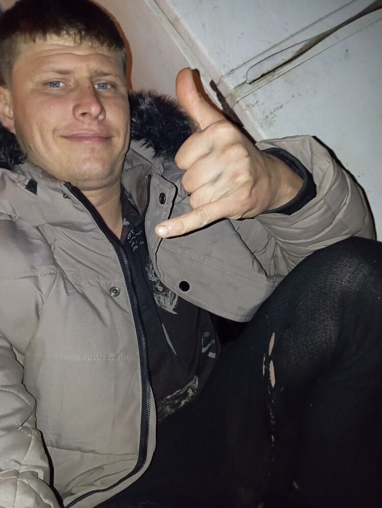  40750571  Dmitry, 28 ,    