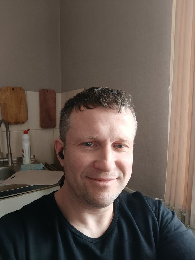  40647461  , 42 ,    