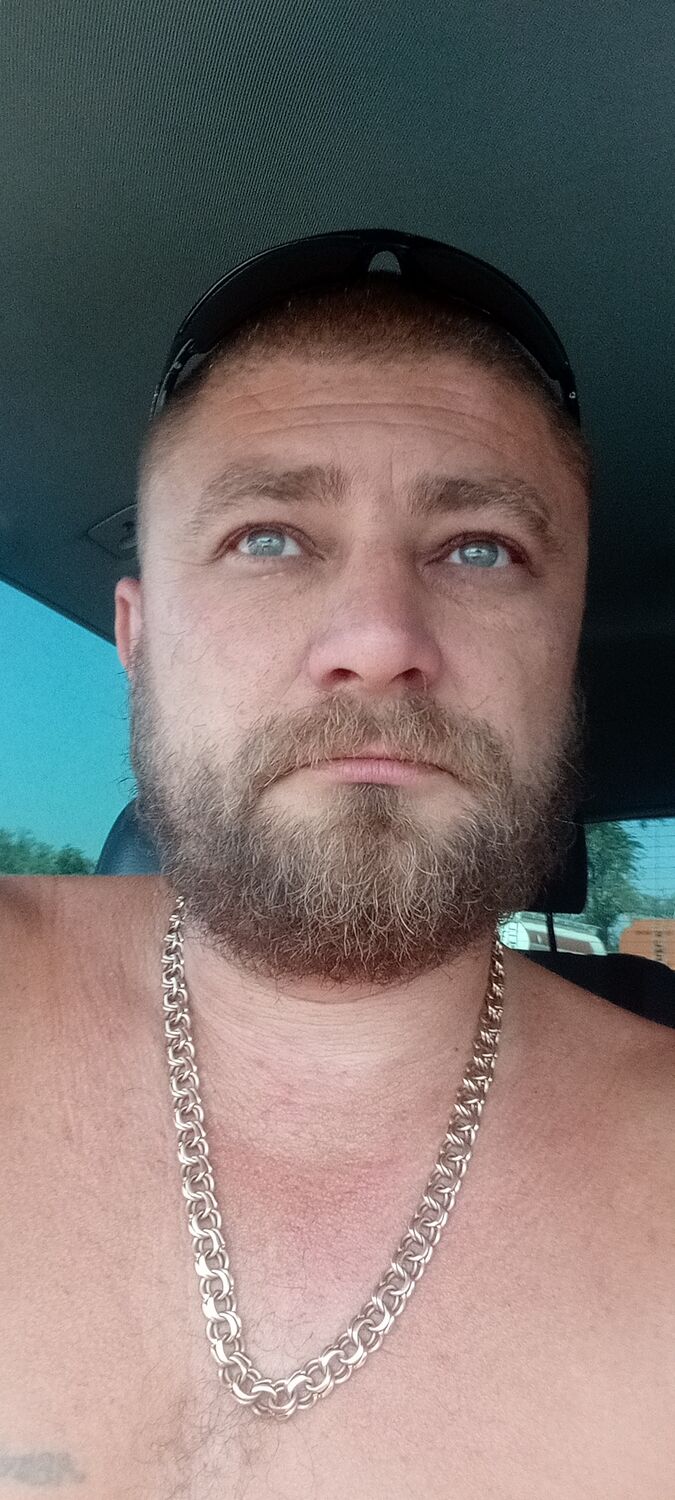  29982951  David, 42 ,    