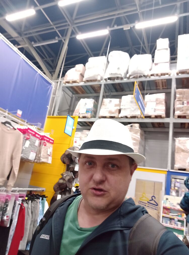  47716551  Alexandr, 41 ,    
