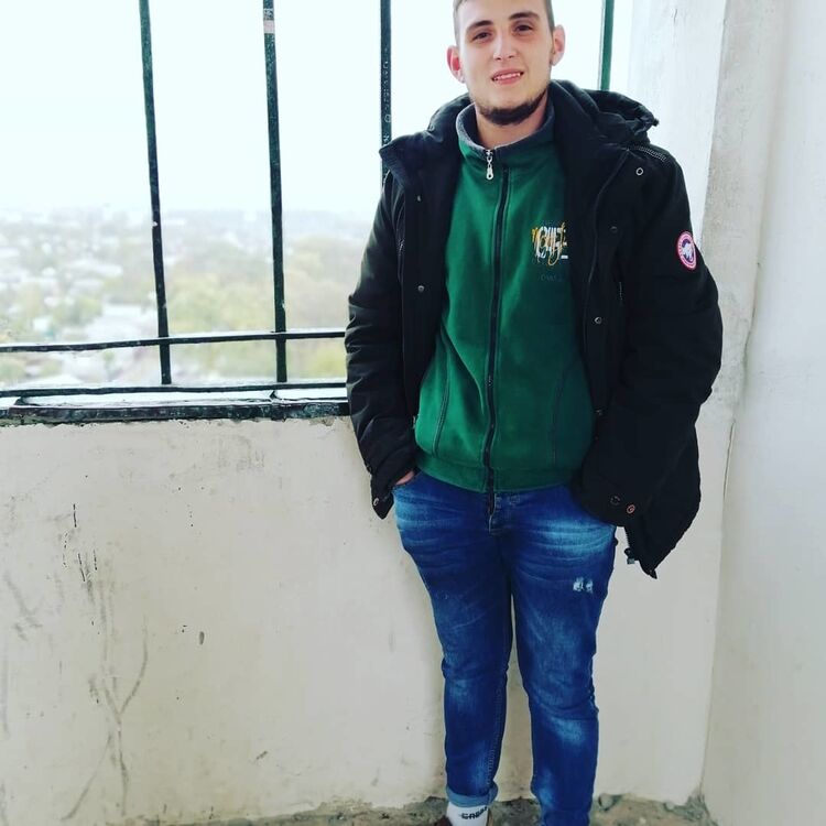  18692501  , 28 ,    