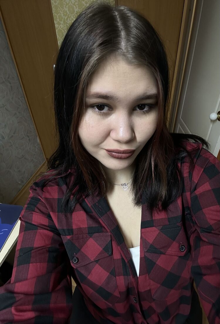  50489021  , 19 ,    -