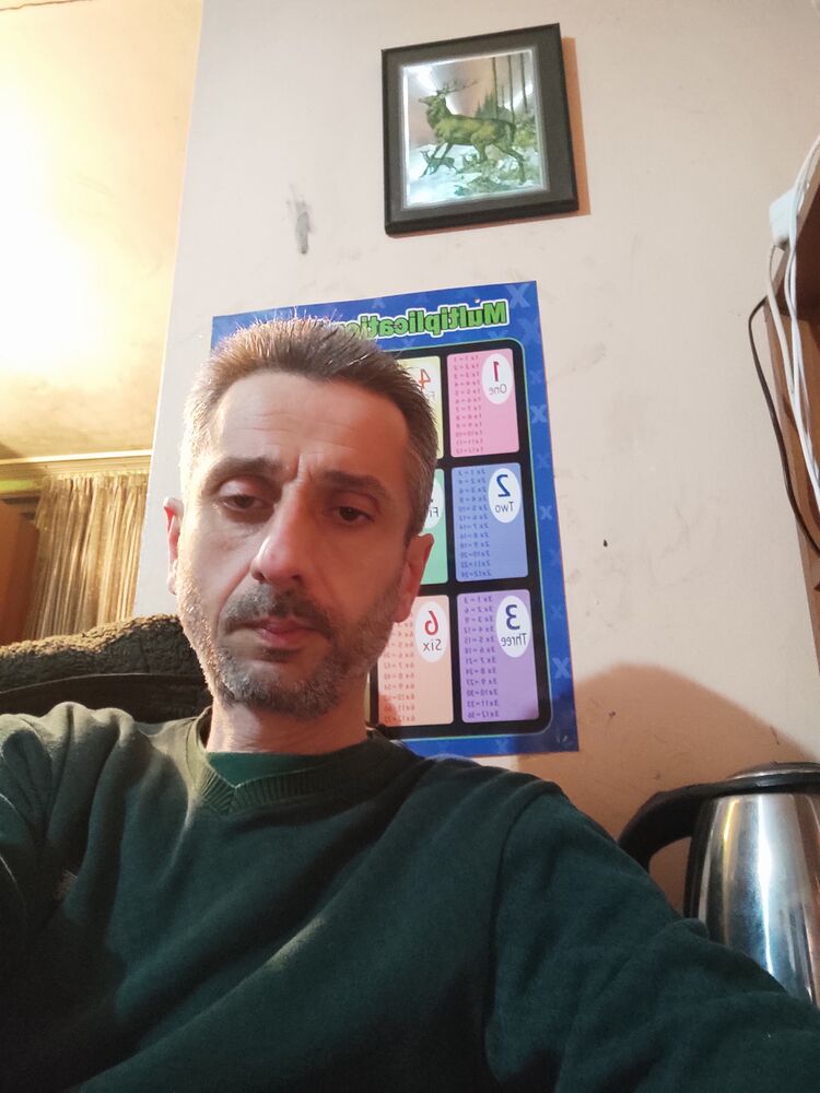  40530251  Merabi, 53 ,    