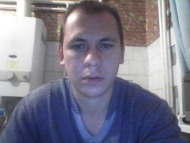  5246741  Maxim, 42 ,    