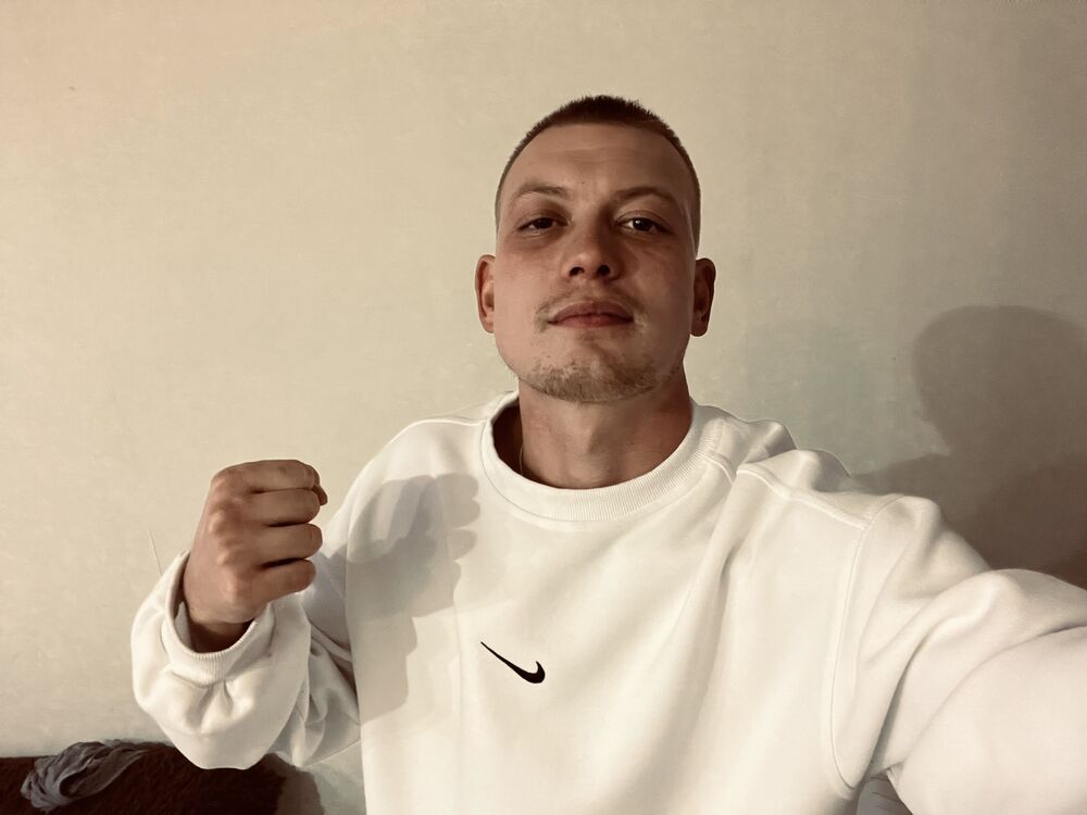  40813701  Vadim, 25 ,    
