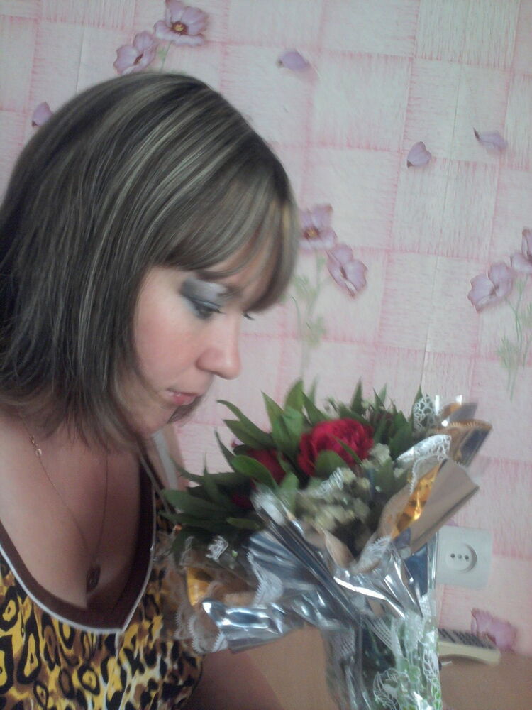  4892111  Yulya _23, 34 ,    