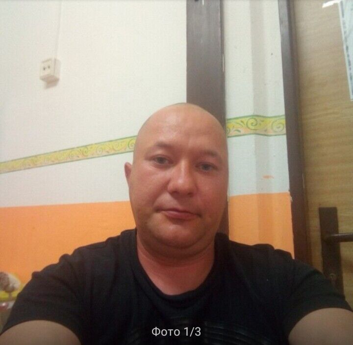  21057981  Arthur, 38 ,    Svitavy
