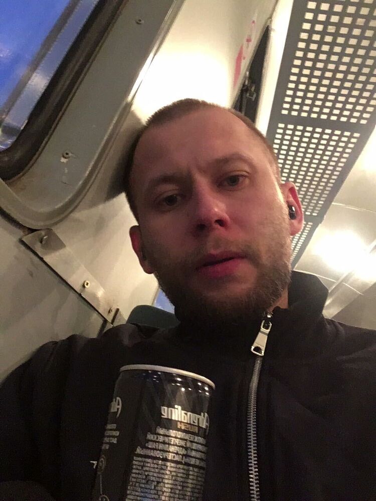  46956111  , 34 ,    