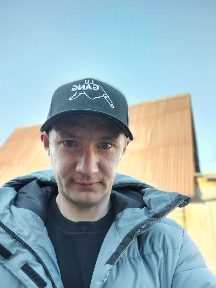  51683901  Oleg, 37 ,    -