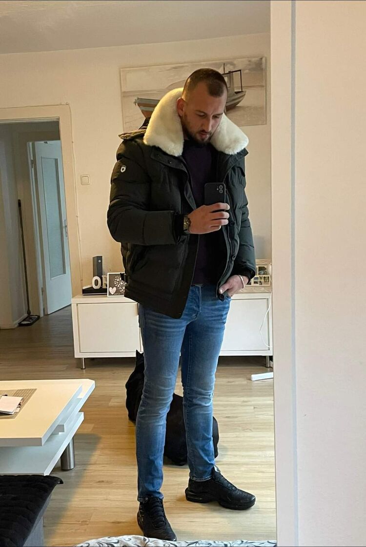  40579851  Alen, 34 ,    Kleinwarasdorf