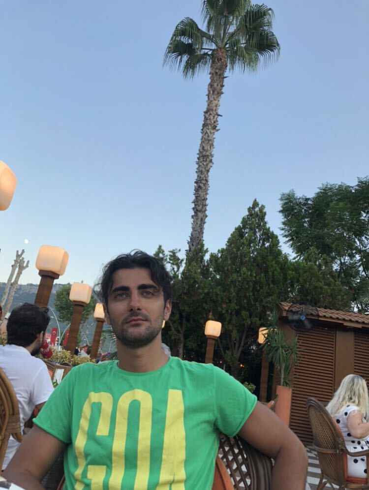  ,   Narek, 33 ,   ,   