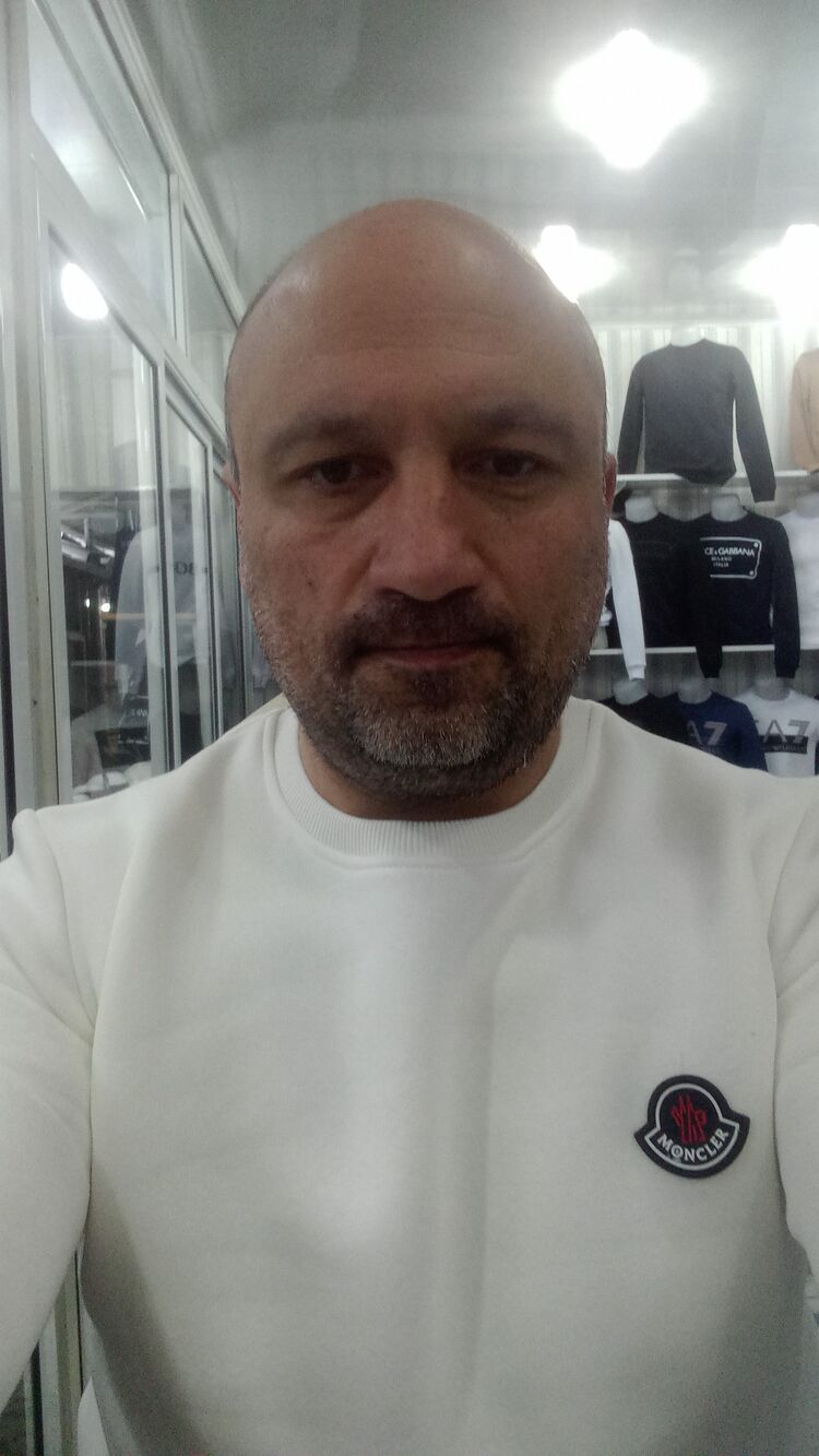  ,   Gagik, 48 ,   ,   